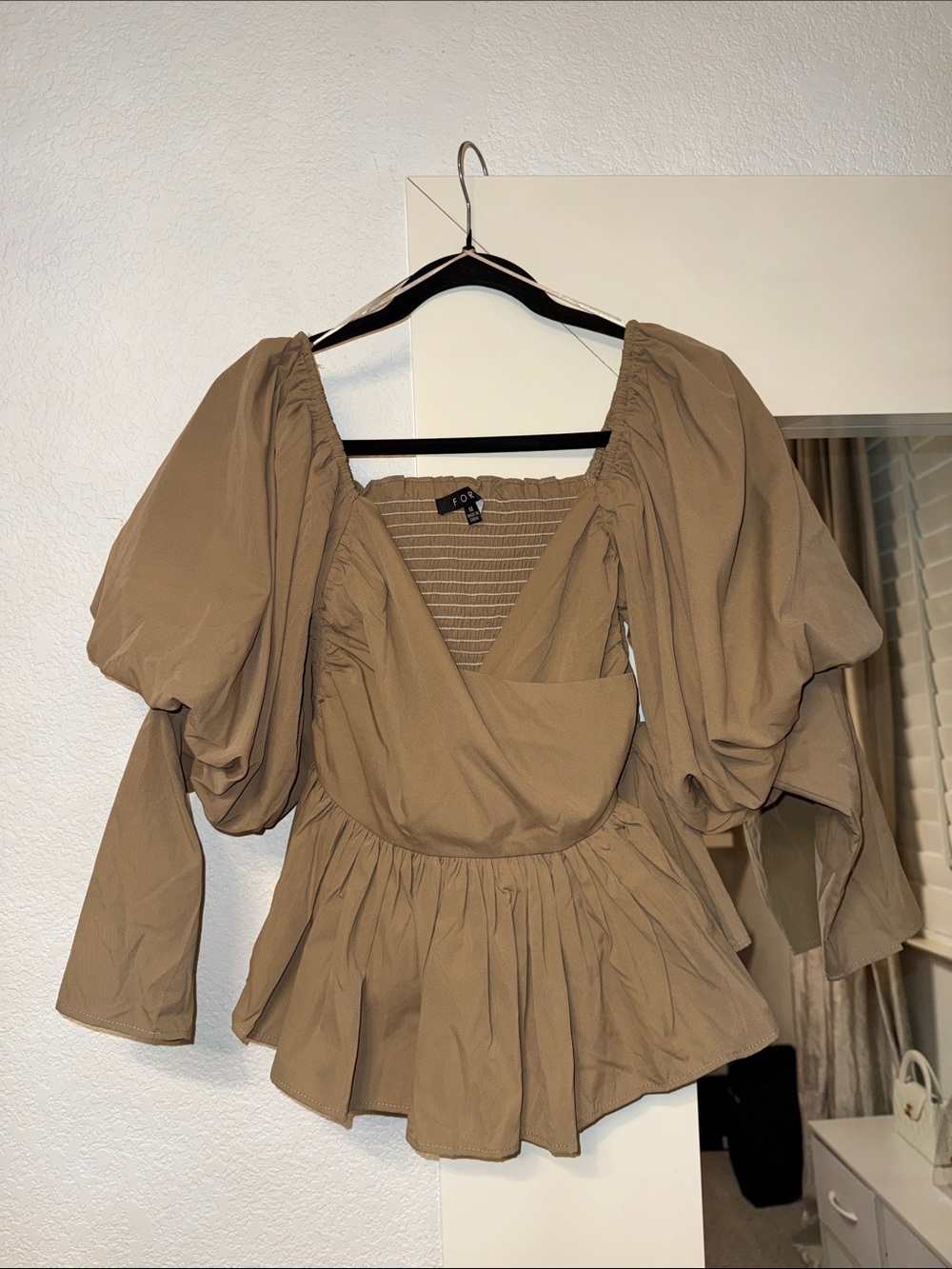 Puff-Sleeve Peplum Blouse in Taupe